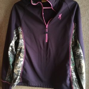 Browning pullover size large